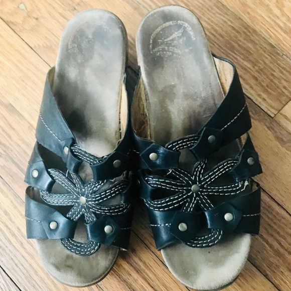 Dansko Serena Slide in Sandals - Picture 2 of 4